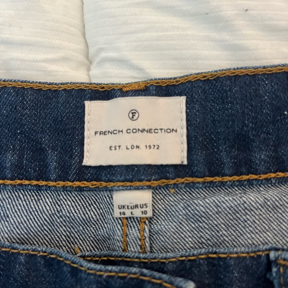 ⭐️ 3/$25 French Connection Button Denim Skirt - Picture 3 of 3